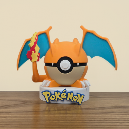 PokéBall Dracaufeu Unique : La Légende Pokémon à Collectionner