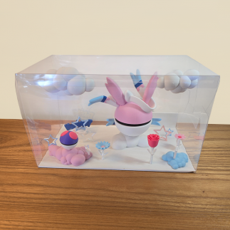 Vue coté droit du décor 3D refuge des songes nuageux avec vu sur la pokéball master et détail du décor