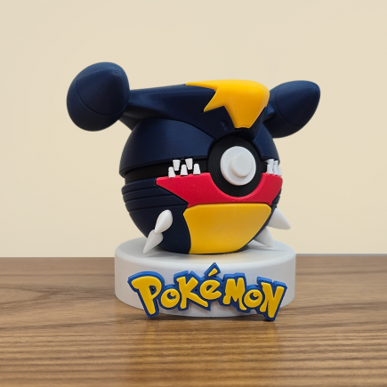 Pokéball Carchacrok - Garchomp : Le Cœur Draconique d'un Prédateur