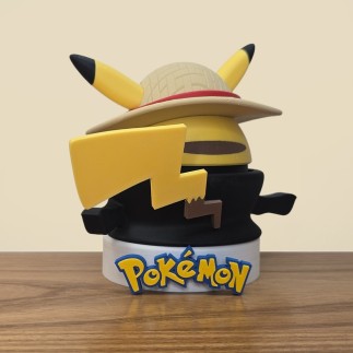 Pokéball Pikachu Luffy : Le Roi des Pirates Pokémon !