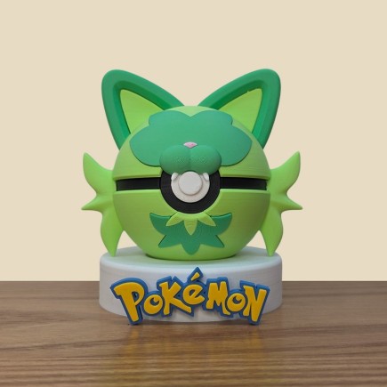 Pokéball Poussachat - Sprigatito : L'Essence du Pokémon Chat Plante
