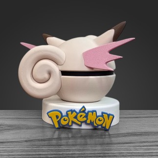 Vue arrière Pokéball Mélodelfe mettant en avant la longue queue en spirale et la texture lisse du PLA.