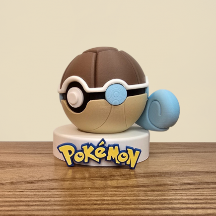 Découvrez la Poké Ball Carapuce unique ! Un objet de collection adorable pour les fans de Pokémon Eau.